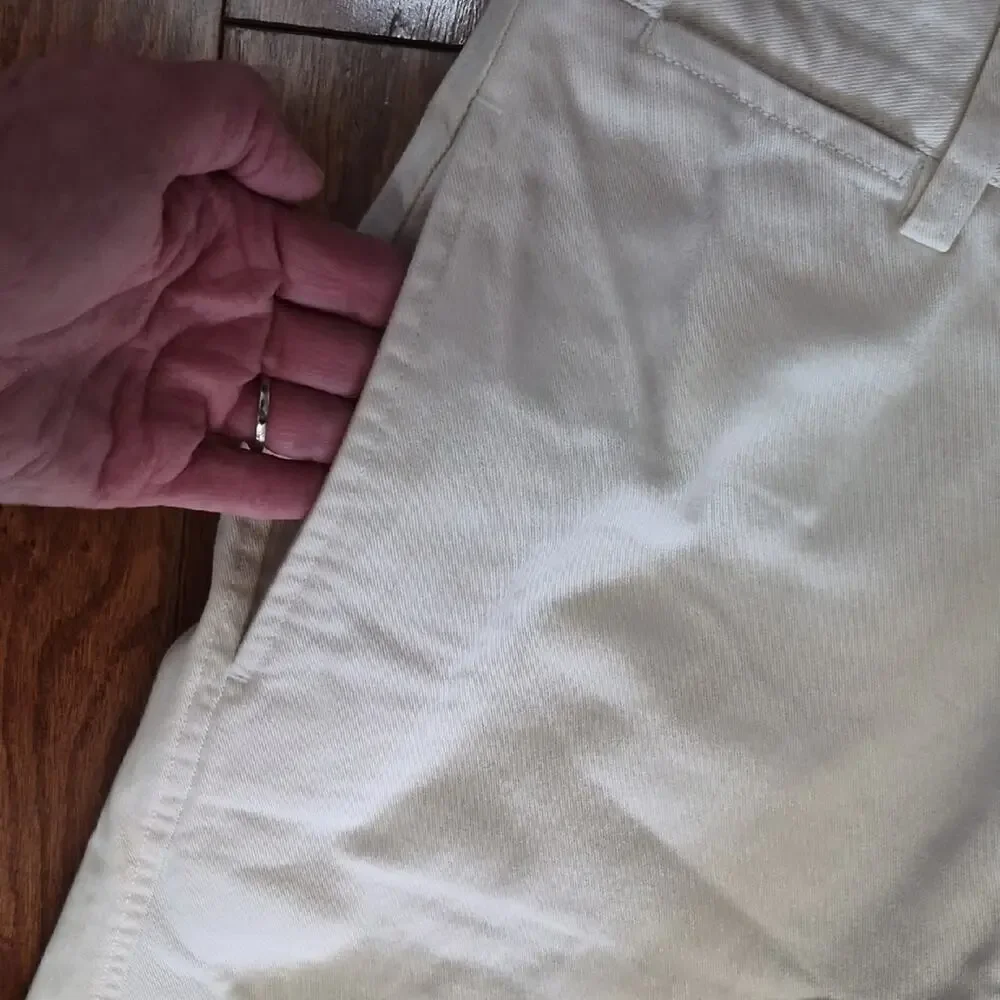 Nautica Men's Cream Flat Front Cotton Shorts Size 30 NWT